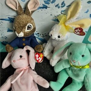 Carrots, Hippity , Hoppity & Dan Dee Peter Rabbit